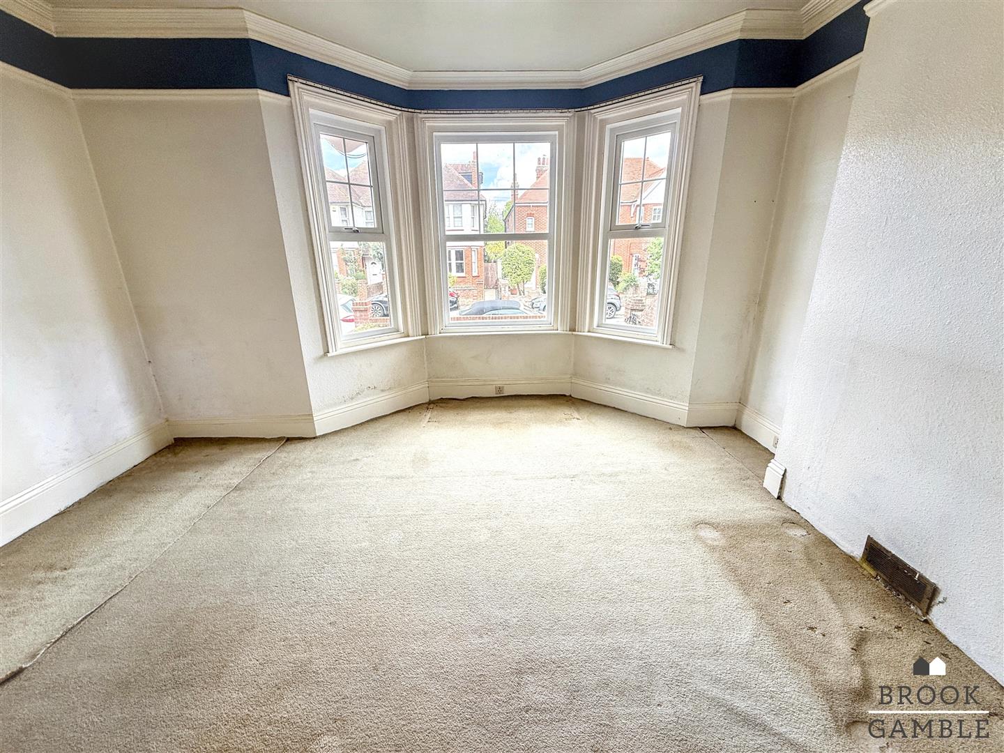 4 Bedroom House. Milton Road in Eastbourne,  11